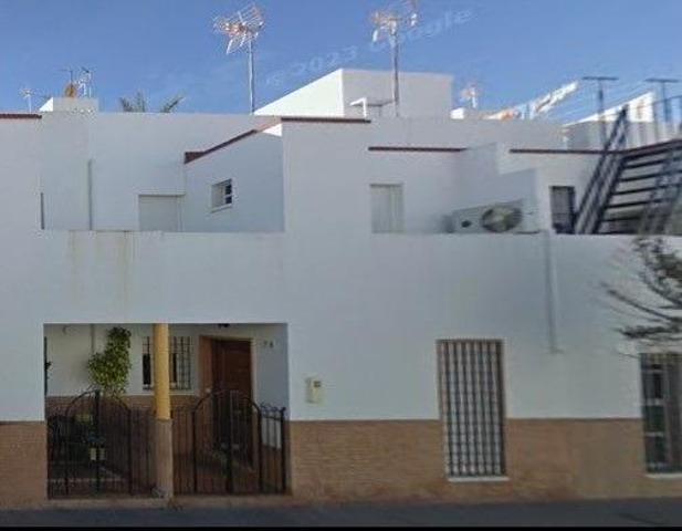 Casa Adosada en Isla Cristina photo 0
