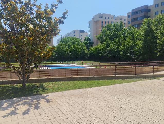 MIRALBUENO URB. CON PISCINA GARAJE Y TRASTERO photo 0