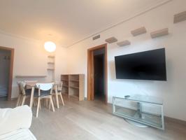 ¡DISPONIBLE ! Fabuloso piso de dos habitaciones y un baño photo 0