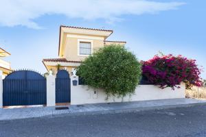 Casa En venta en Atalaya, Bollullos De La Mitacion photo 0