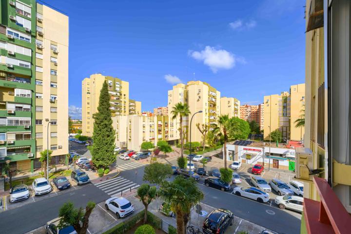 Vivienda cerca del parque Mirafloress photo 0
