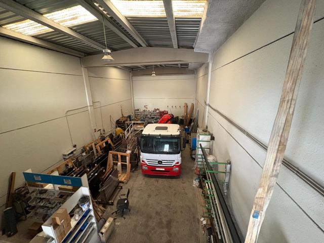 Nave en buen estado en Aznalcazar photo 0