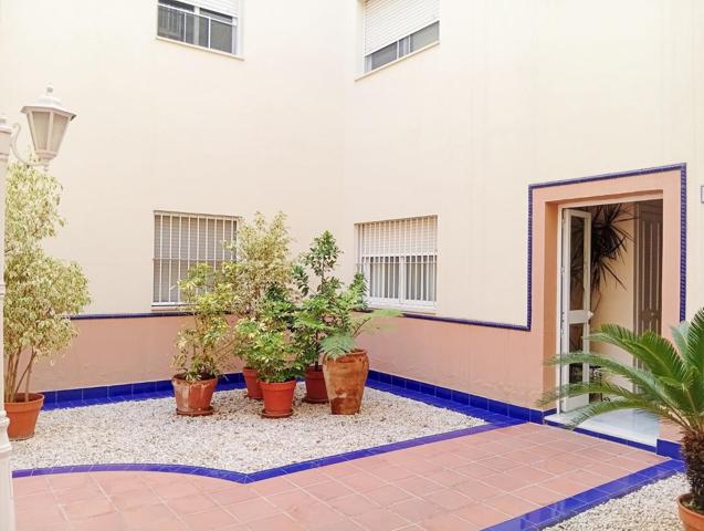 Apartamento con plaza de Garaje, en pleno centro de Sevilla photo 0