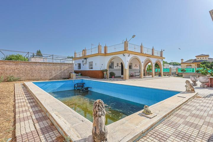 Unifamiliar En venta en La Paz - Montecarmelo, Alcala De Guadaira photo 0