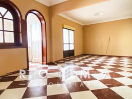 GRAN OPORTUNIDAD AMPLIO PISO CENTRO DE AZNALCÁZAR (SEVILLA) photo 0