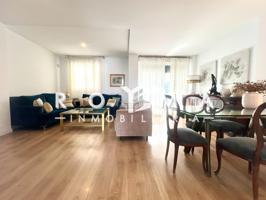 Chalet Adosado en Jose Mejias Salguero, Entrenúcleos photo 0