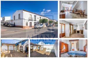 Casa en venta en Olivares (Sevilla) photo 0