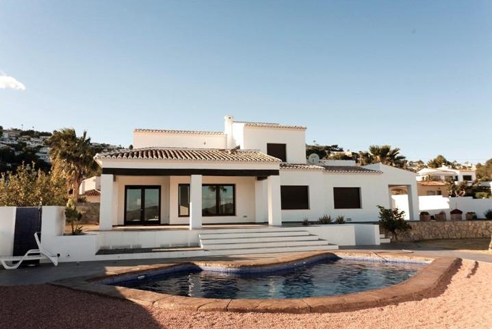 Villa de estilo mediterráneo con vistas al mar en Moraira photo 0