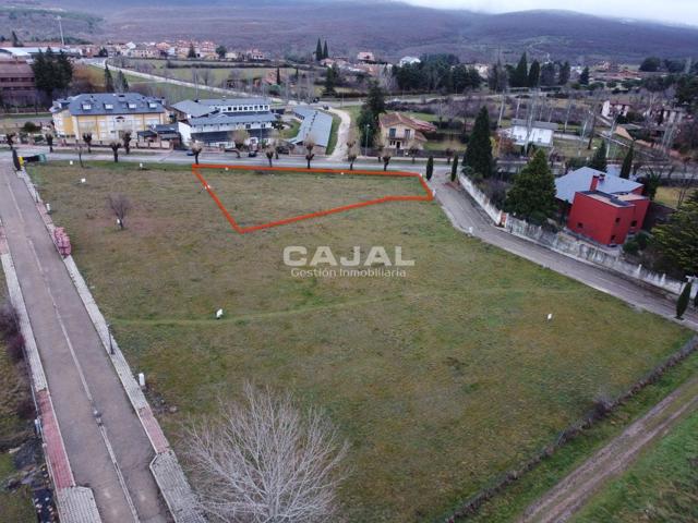 Terreno Urbanizable En venta en Travesía Ungria, Riaza photo 0