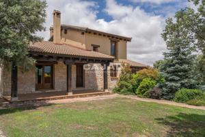 Casa En venta en Camino Del Nogal, Fresno De Cantespino photo 0