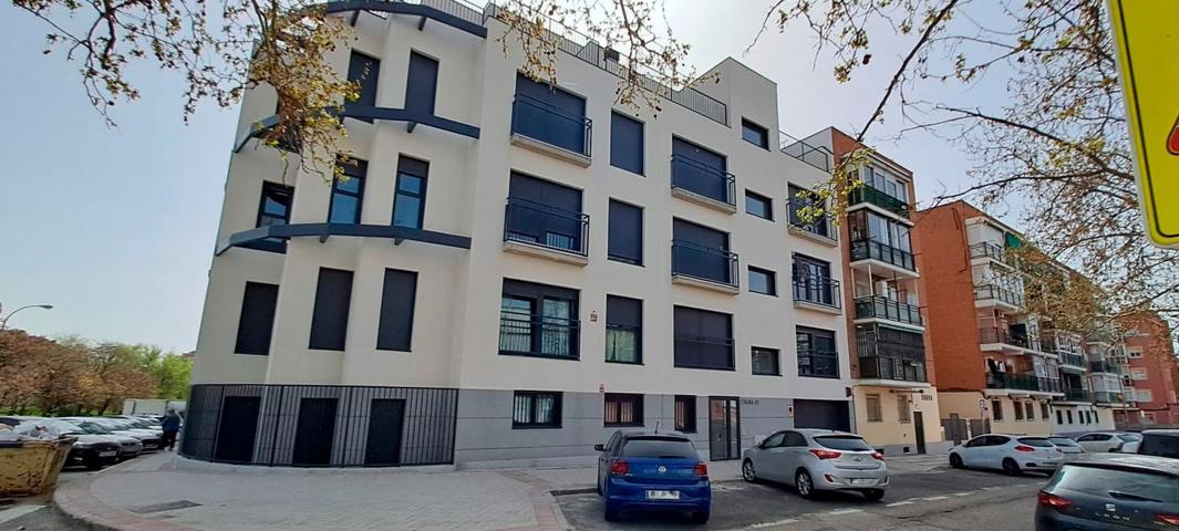 Piso En alquiler en Calle Pitágoras, San Blas, Madrid photo 0