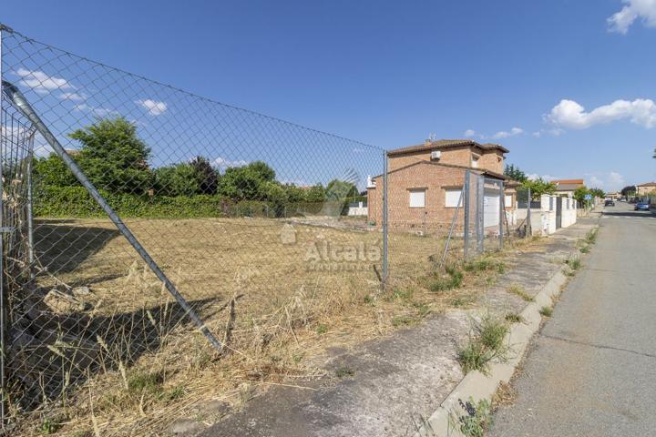 Terreno Urbanizable En venta en Chiloeches photo 0