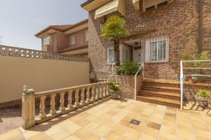 Casa En venta en Val, Alcalá De Henares photo 0