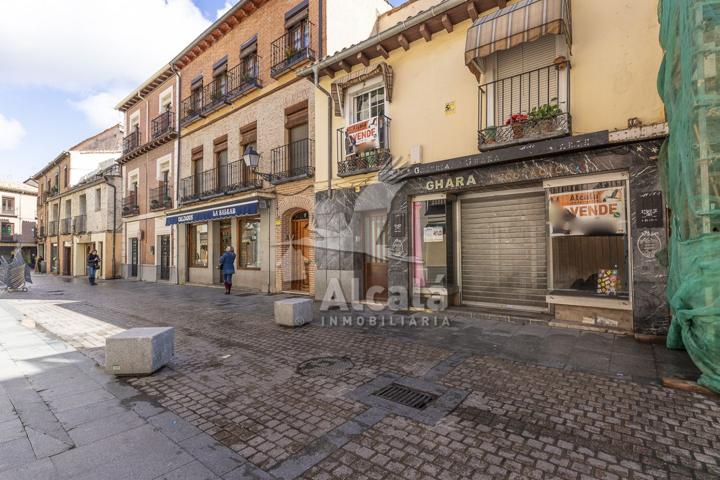 Casa En venta en Casco Histórico, Alcalá De Henares photo 0