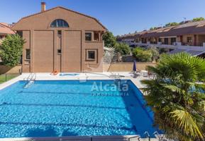 Casa En venta en El Pilar - Bripac, Alcalá De Henares photo 0