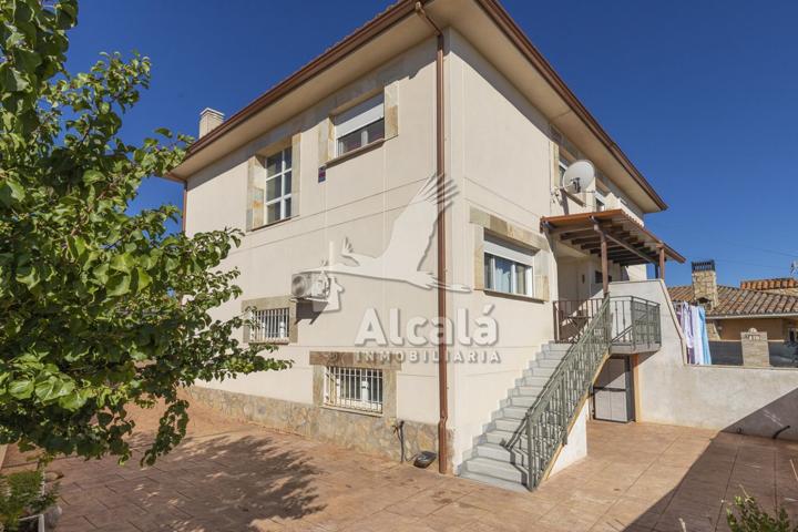 Casa En venta en Quer photo 0