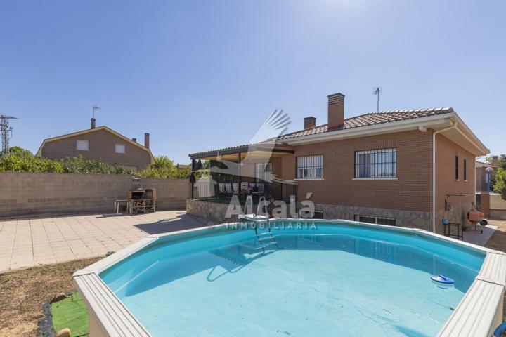 Casa En venta en Torrejón Del Rey photo 0