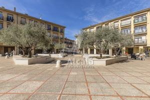 Casa En venta en Casco Histórico, Alcalá De Henares photo 0