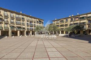 Casa En venta en Casco Histórico, Alcalá De Henares photo 0
