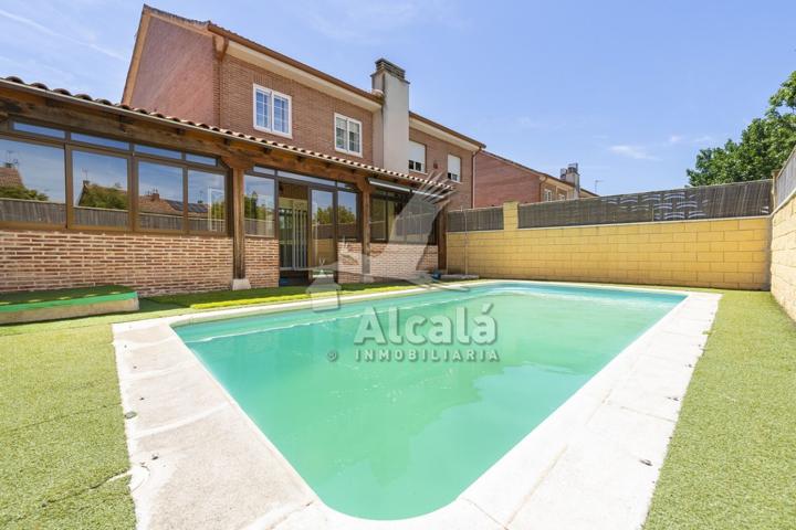 Casa En venta en Camarma De Esteruelas photo 0
