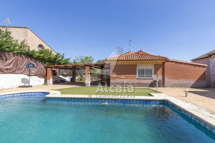 Casa En venta en Chiloeches photo 0