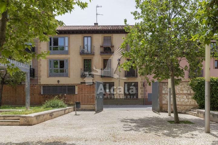 Piso En venta en Casco Histórico, Alcalá De Henares photo 0