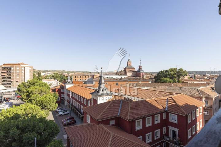 Casa En venta en San Isidro - Los Almendros, Alcalá De Henares photo 0