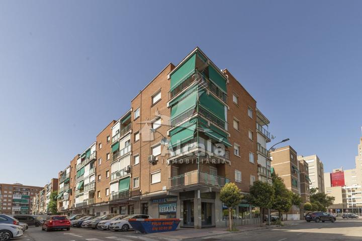Casa En venta en Reyes Católicos, Alcalá De Henares photo 0
