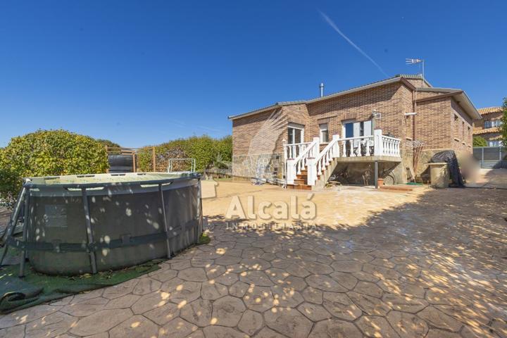 Casa En venta en Chiloeches photo 0