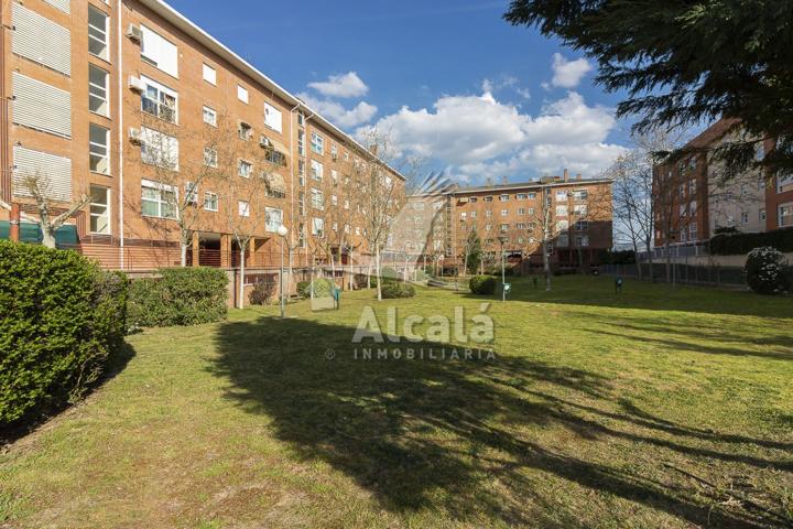 Casa En venta en Espartales, Alcalá De Henares photo 0