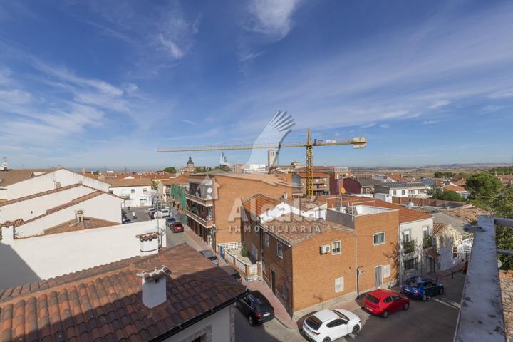 Casa En venta en Loeches photo 0