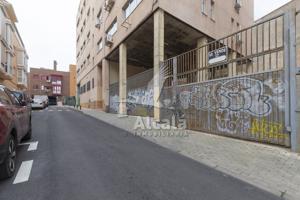 Parking Subterráneo En venta en Carabanchel, Madrid photo 0