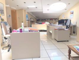 ¡¡SE VENDE OFICINAS CON POSIBILIDAD DE CAMBIO A VIVIENDA!! photo 0