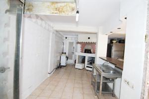 ¡LOCAL COMERCIAL EN BADALONA – TU PRÓXIMO NEGOCIO AQUÍ TE ESPERA! 🏪💼 photo 0