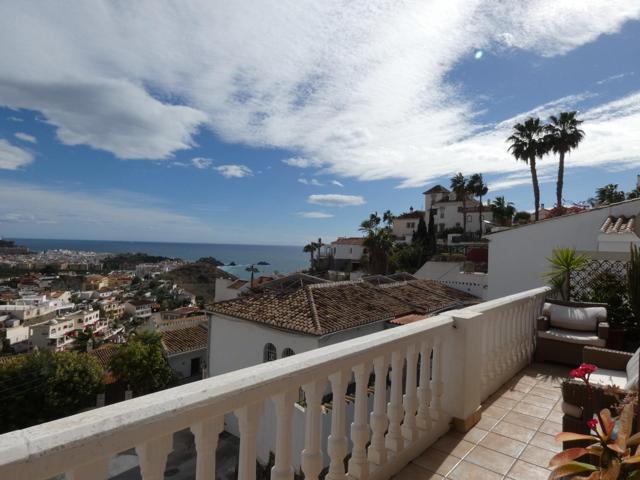 No sigas buscando¡¡ te ofrecemos esta bonita casa con maravillosas vistas de Almuñécar. photo 0