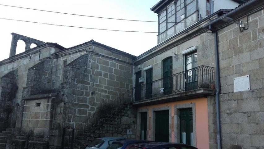 Edificio en Leiro photo 0