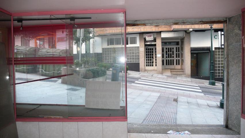 Local comercial Zona Vialia-Urzaiz photo 0