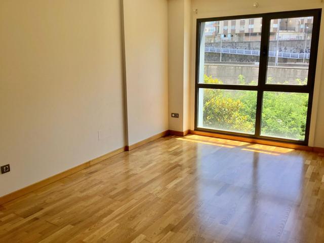 Alquiler de piso de 2 habitaciones en urbanización privada photo 0