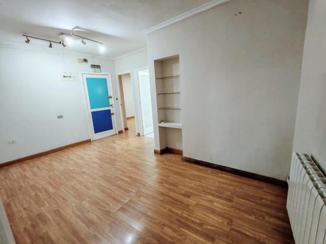 Piso en calle Pi y Margall photo 0