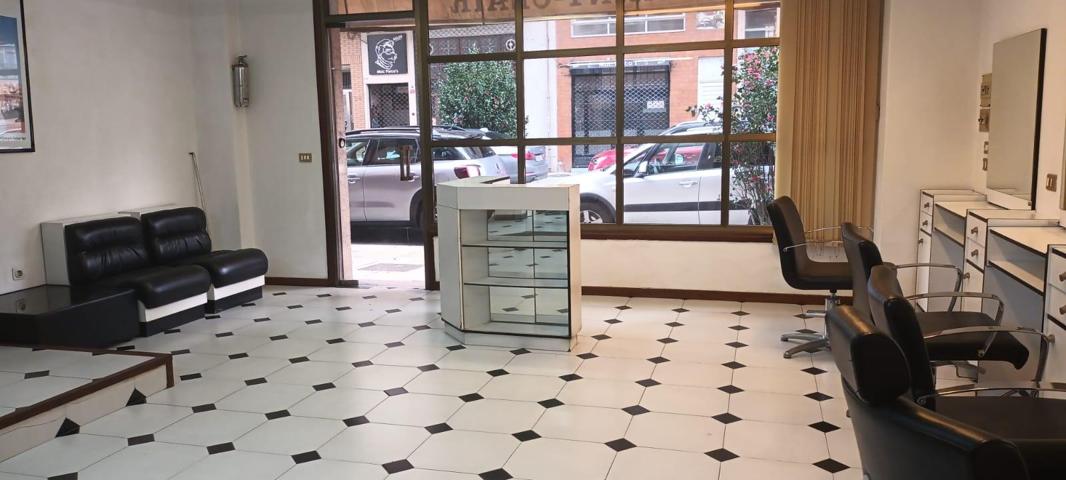 Local comercial en venta en la calle Coruña photo 0