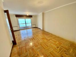 Piso en calle en venta en calle Ecuador photo 0
