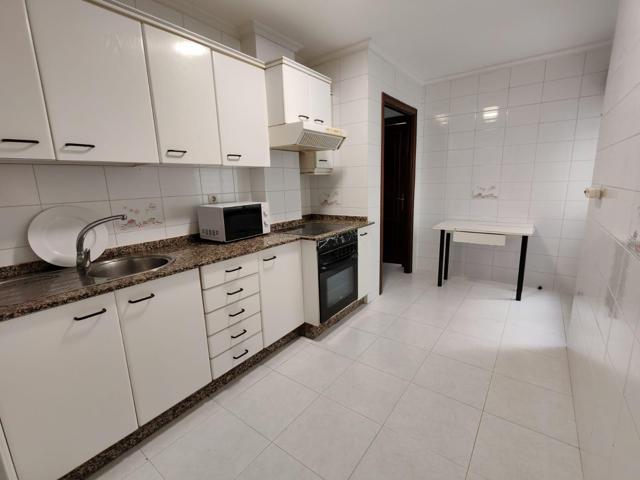 Piso en 4 habitaciones Torrecedeira photo 0