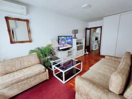 Amplio piso en calle Coruña, Vigo photo 0