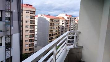Piso de 3 dormitorios en Travesía de Vigo photo 0