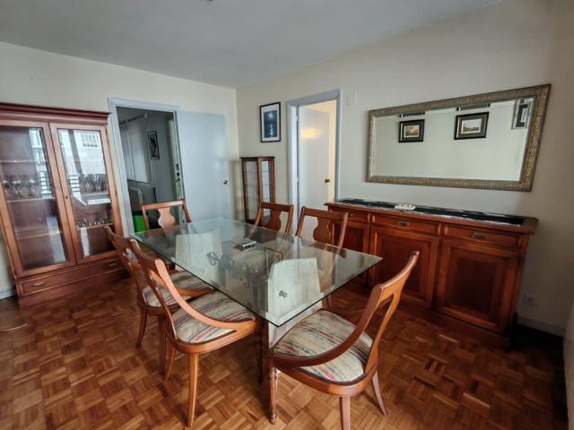 Piso 4 dormitorios Pi y Margall photo 0