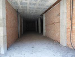 LOCAL COMERCIAL O GARAJE EN ALQUILER DE 165M2 CERCA DEL CENTRO DE MANRESA photo 0