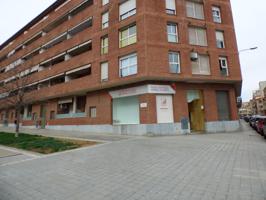 Local comercial en alquiler en la zona de Oms i de Prat photo 0