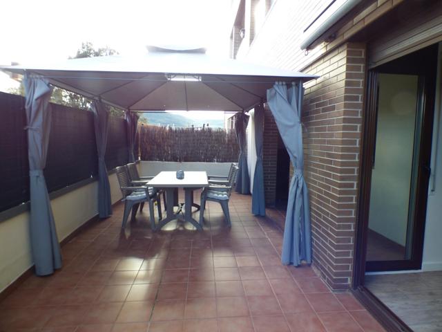 ESPECTACULAR PLANTA BAJA EN CALLÚS CON TERRAZA 2 PK Y 2 TRASTEROS photo 0