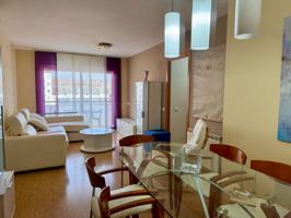 Piso seminuevo en venta en Sagrada Familia con 3 hab. parking incluido, ascensor y balcon photo 0