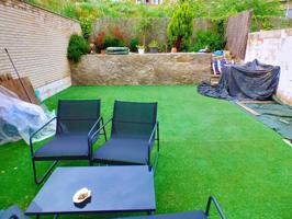 ¡OPORTUNIDAD! PLANTA BAJA CON ENCANTO, GRAN PATIO Y CHIMENEA EN EL COMEDOR. EN EL CENTRO DE MANRESA photo 0